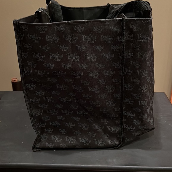 The Pampered Chef Bags Extra Large Pc Consultant Tote Black
